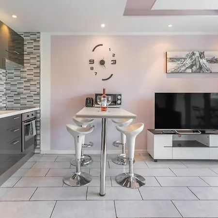 Apartmán Playa Honda Pool View *