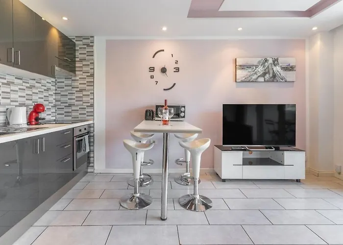 Апартаменти Playa Honda Pool View *