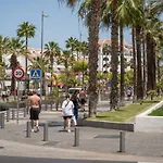 Playa Honda Pool View Daire *